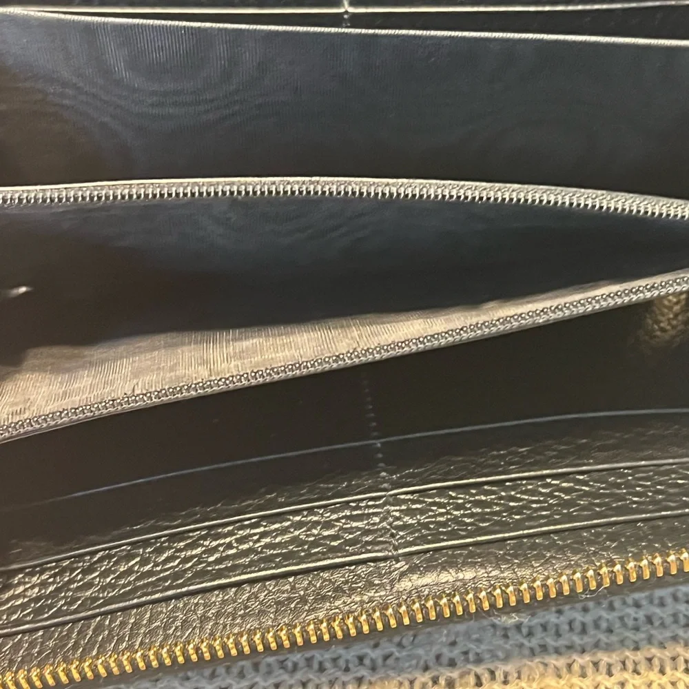 Gucci Black and Cream GG Pattern Wallet - Picture 10 of 11